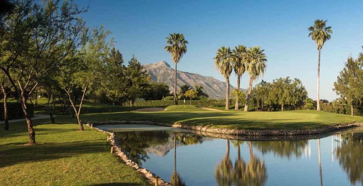 La Quinta Golf and Country Club.