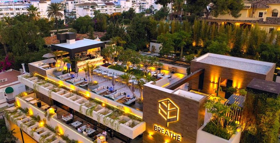 Restaurant BREATHE in Puerto Banus, Marbella